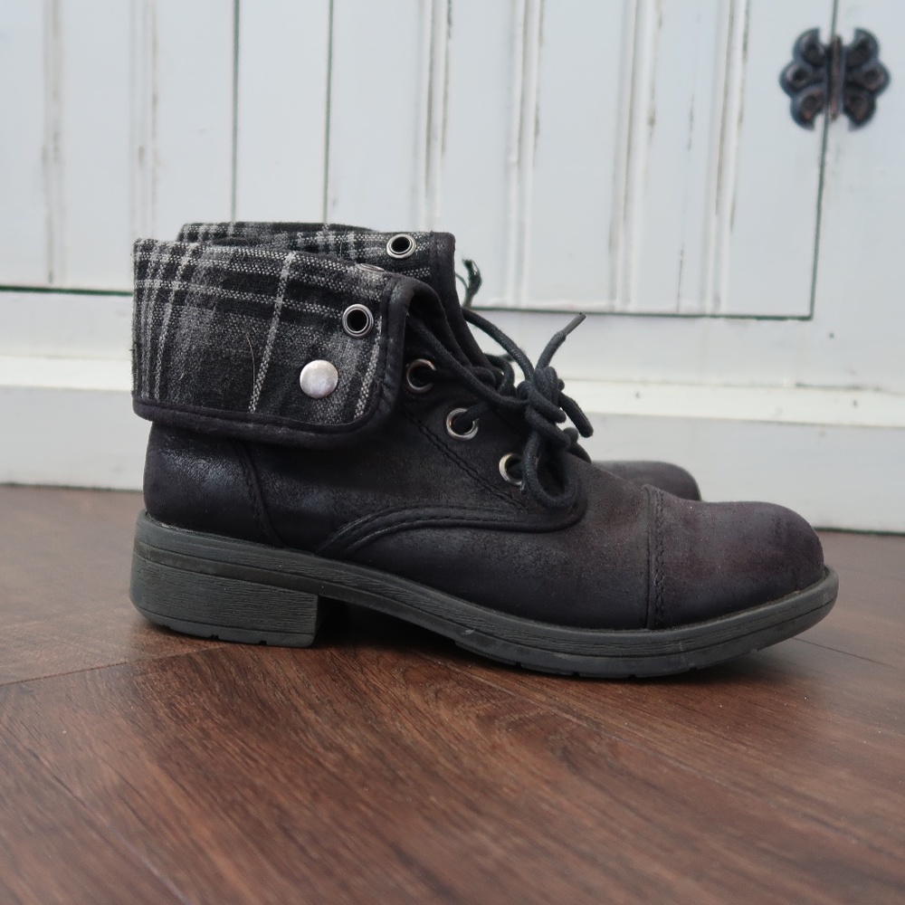 🦋Women's Black Combat Boots